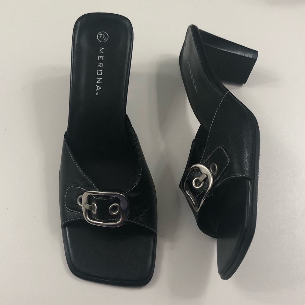 MOVING SALE!! 🌟 BLACK BUCKLE BLOCK HEELS